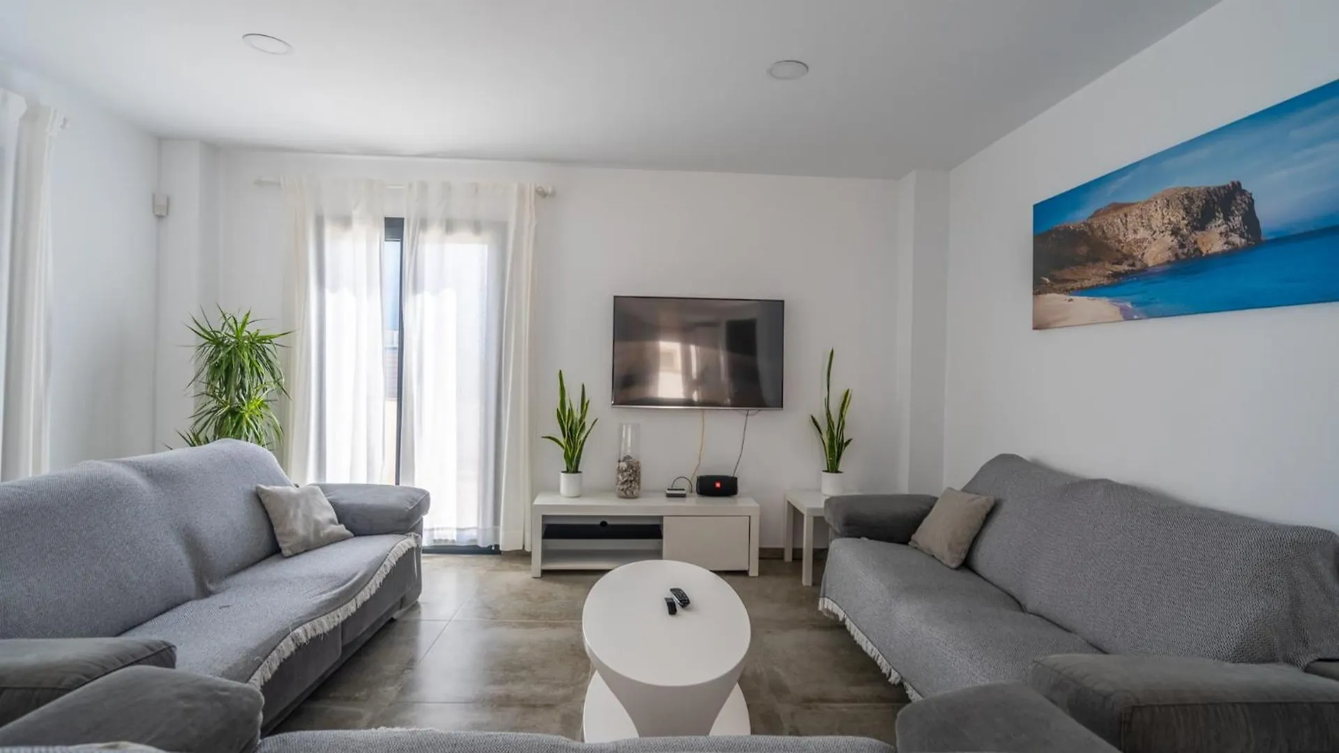 Beachfront Villa In Сон-Серра-де-Марина Испания